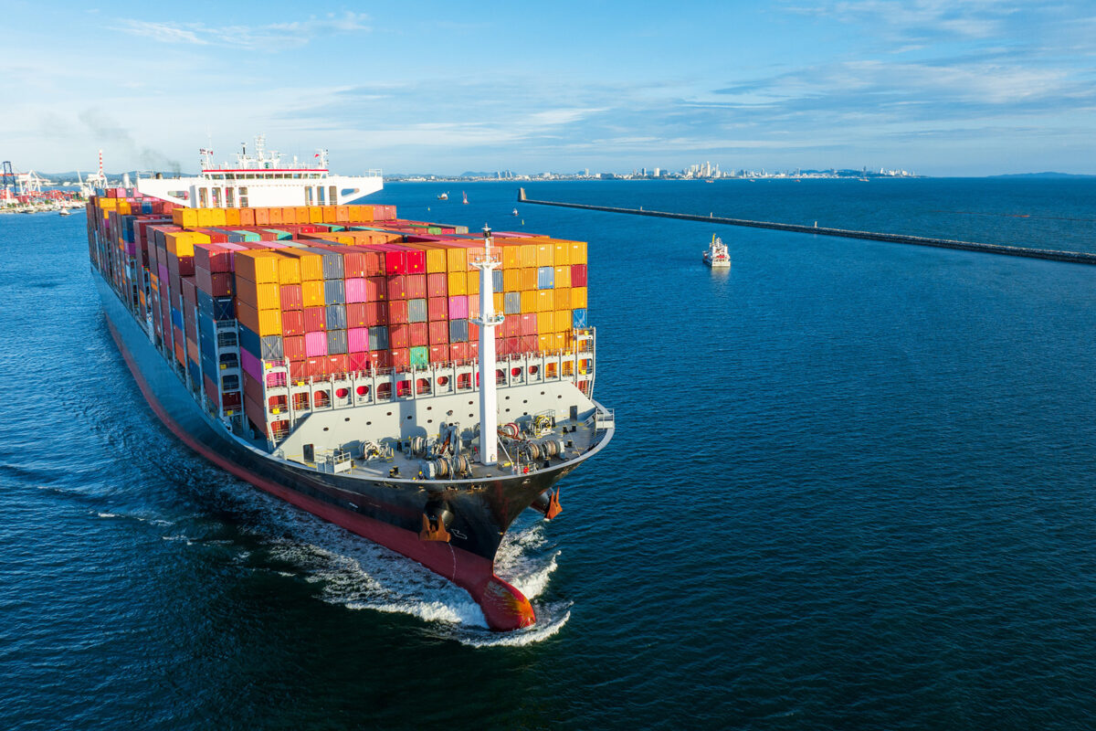 SHIPPING & LOGISTIC